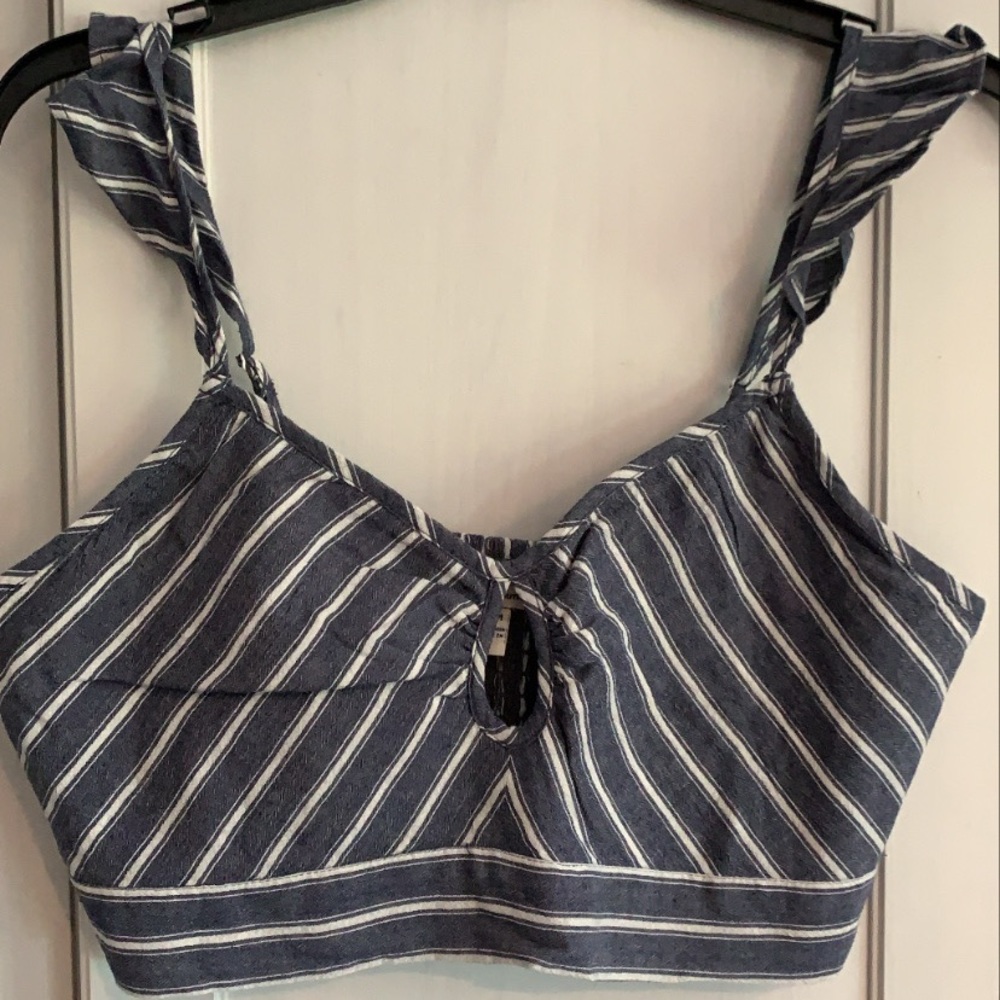Navy blue American Eagle Crop Top